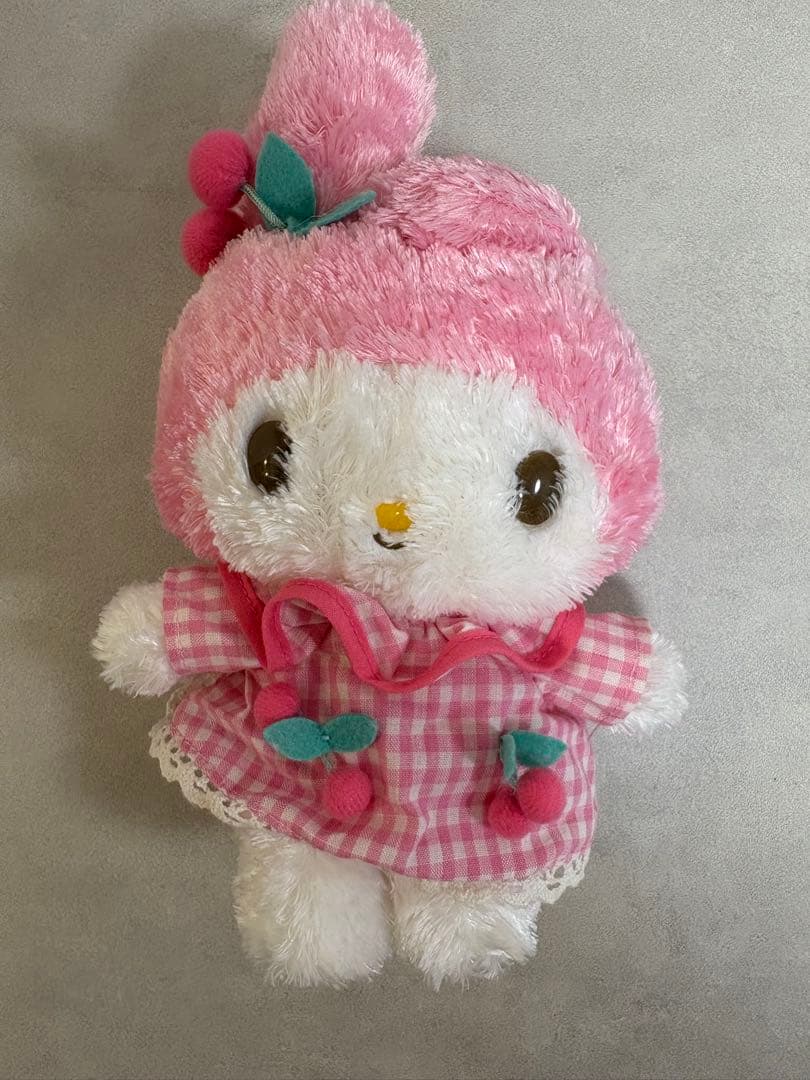 【美品】マイメロディー ぬいぐるみ 2009 クタクタドール　さくらんぼモチーフ