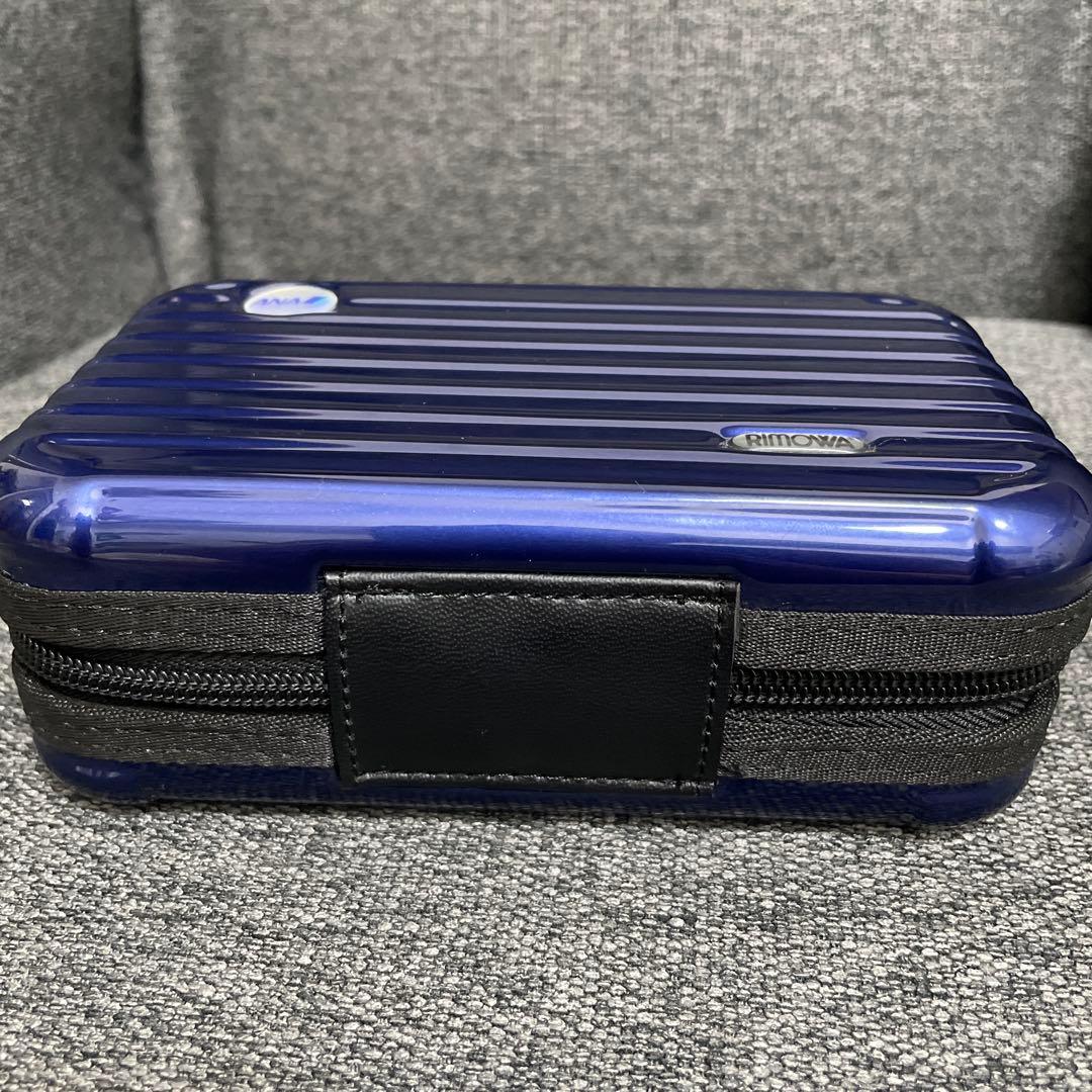 ANA ファーストクラス　リモア　トラベルポーチ