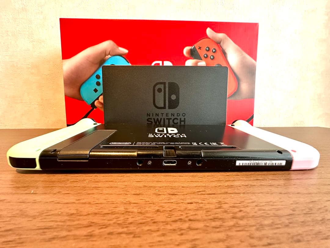 【良品】Nintendo Switch 本体 おまけ付き コントローラ変更済み