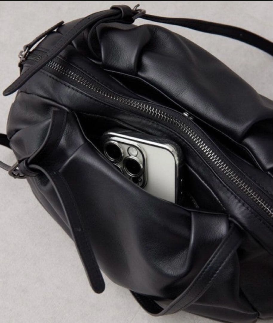 イヤパピヨネ　コロンボストンバッグ