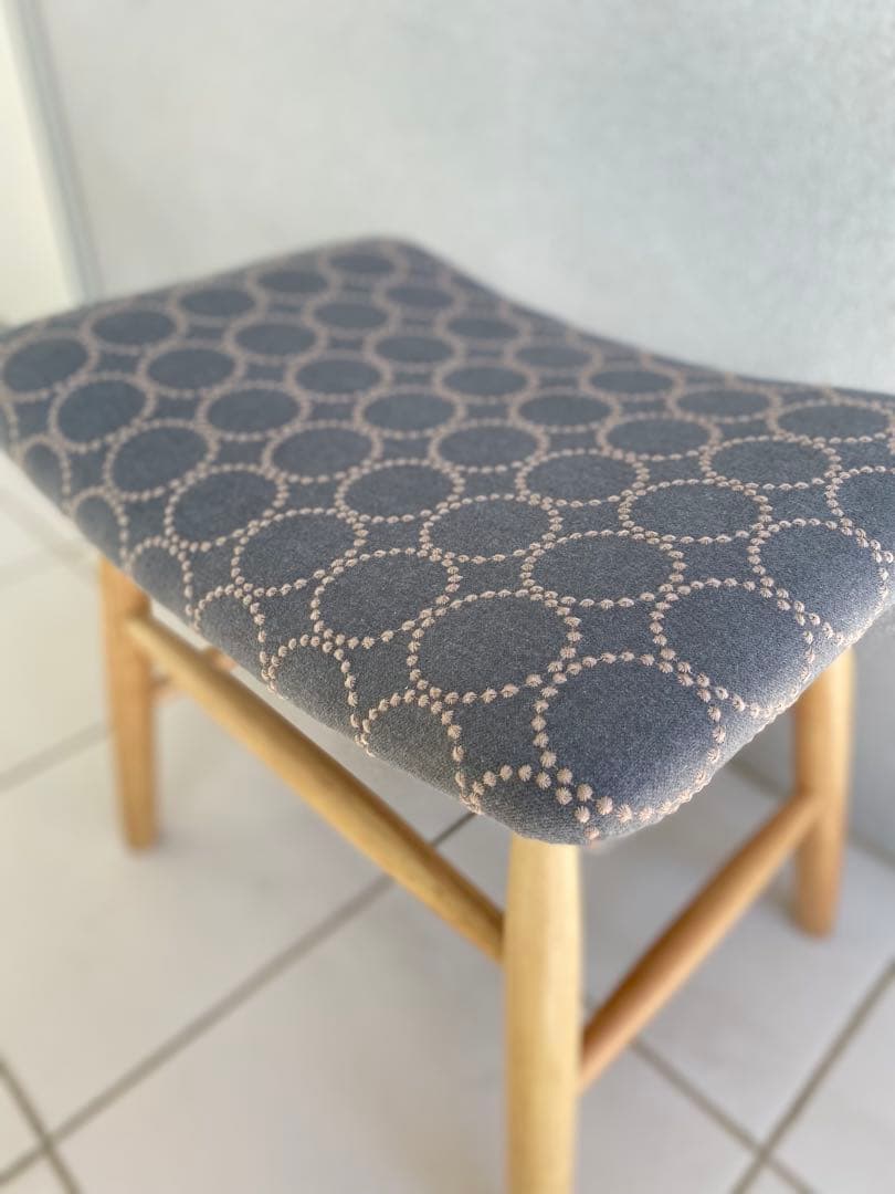 ミナペルホネン タンバリン dop グレー スツール ハンドメイド