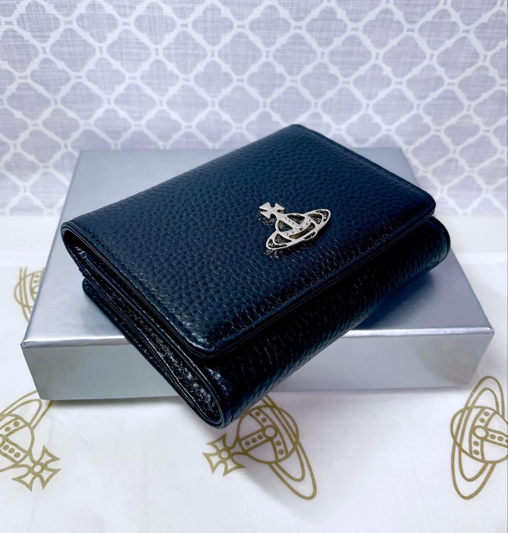 【最新✨️ショッパー付】新品 ヴィヴィアン・ウエストウッド　三折り財布 ブラック