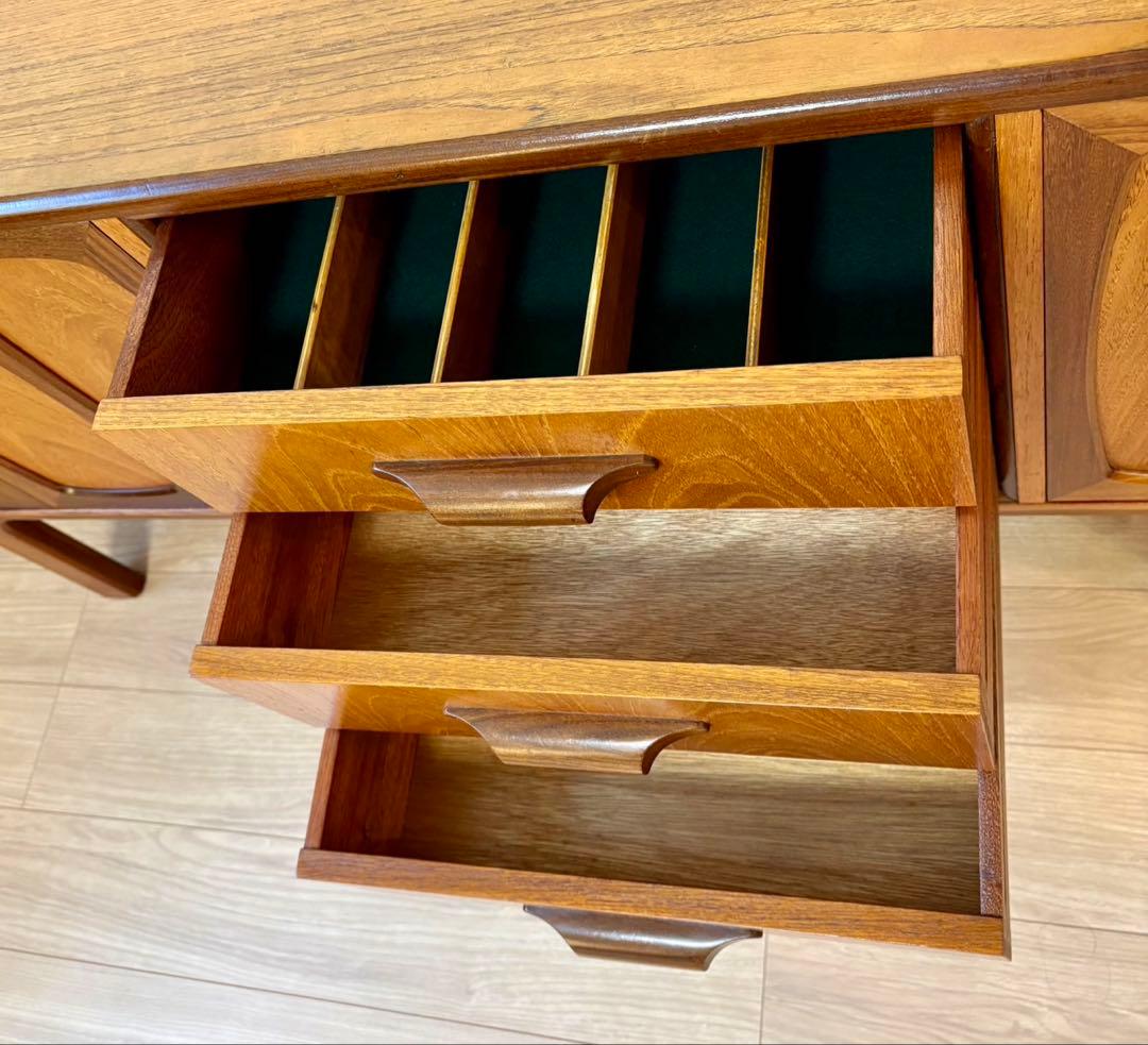 G-PLAN Fresco 英国ビンテージミッドセンチュリー サイドボード