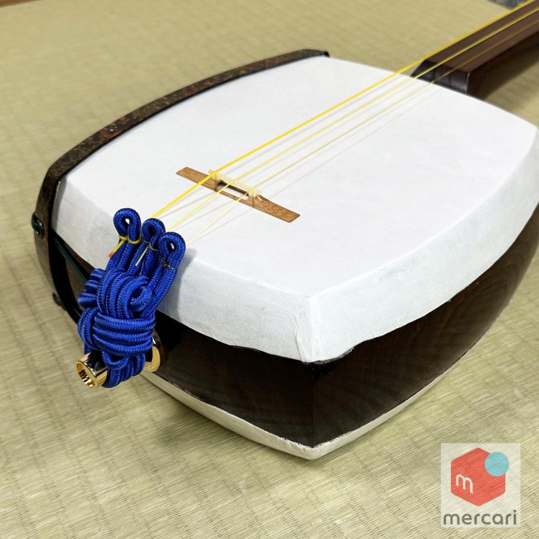 新品 津軽三味線 本体 紅木 太棹 展示品 新品軽量ケース付 新津01