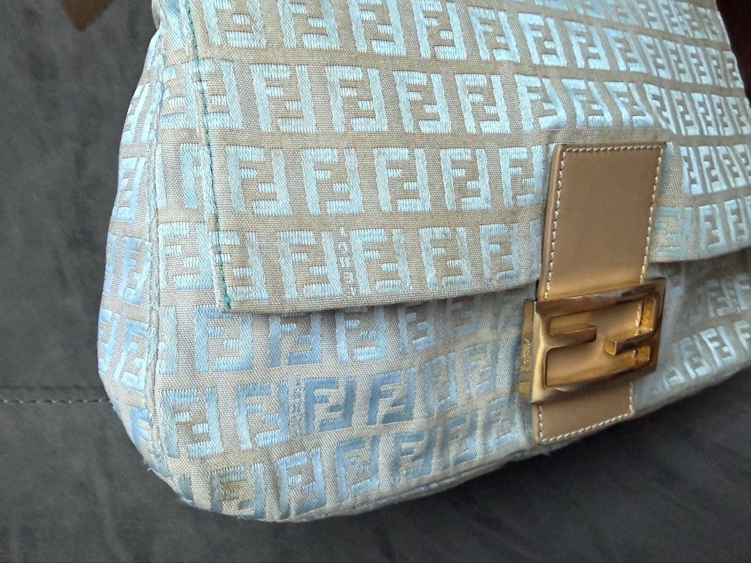 【レアカラー】FENDI ズッカ柄マンマバケット ワンショルダーバッグ