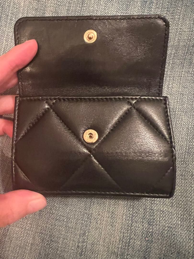 CHANEL マトラッセ スモールフラップウォレット 三つ折り CC ラムスキン