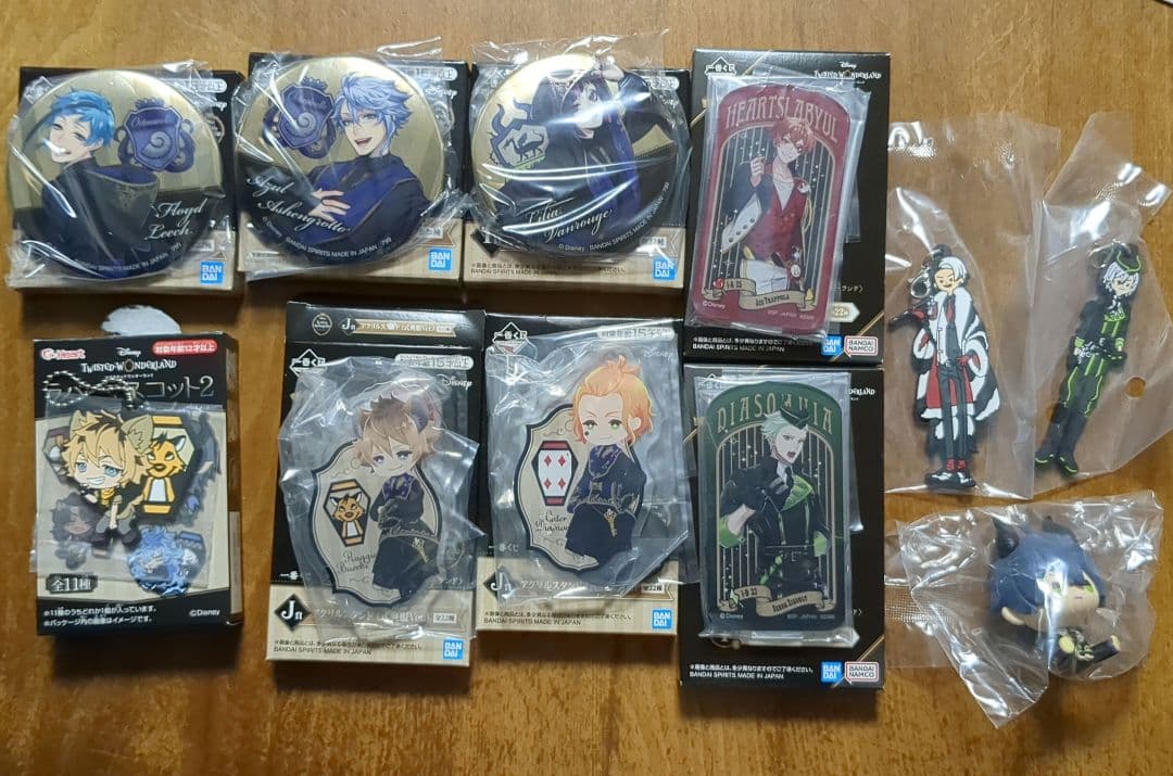 【別売り◎】ツイステ　缶バ、トレカ、アクスタなどなど