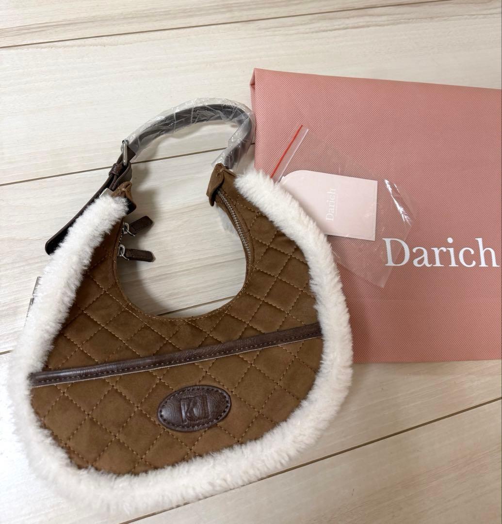 Darich ダーリッチ キルティングハーフムーンバッグ ムートン ブラウン