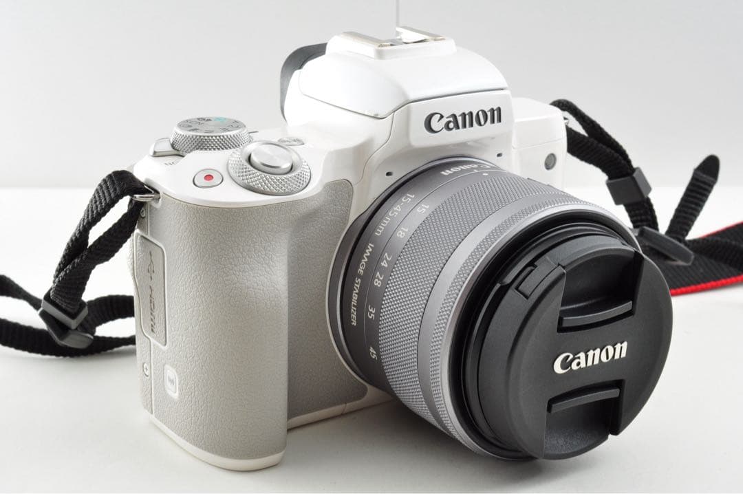 美品 Canon EOS Kiss M レンズキット 自撮りOK Wifi搭載