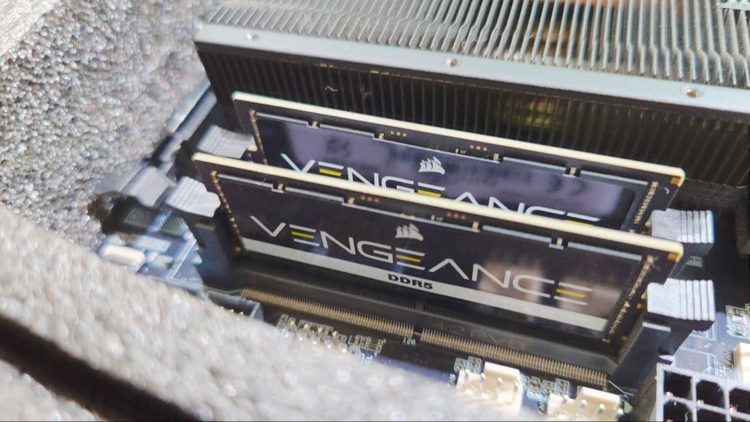 MinisForum BD790i + (32GB×2)ノートPC用メモリ