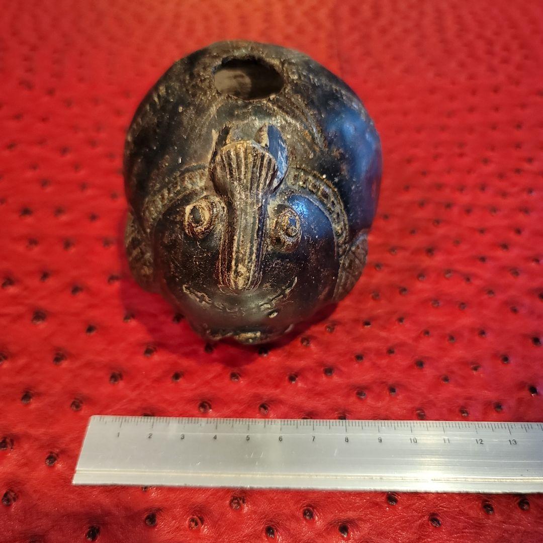 クメール王朝時代の褐釉兎型壺