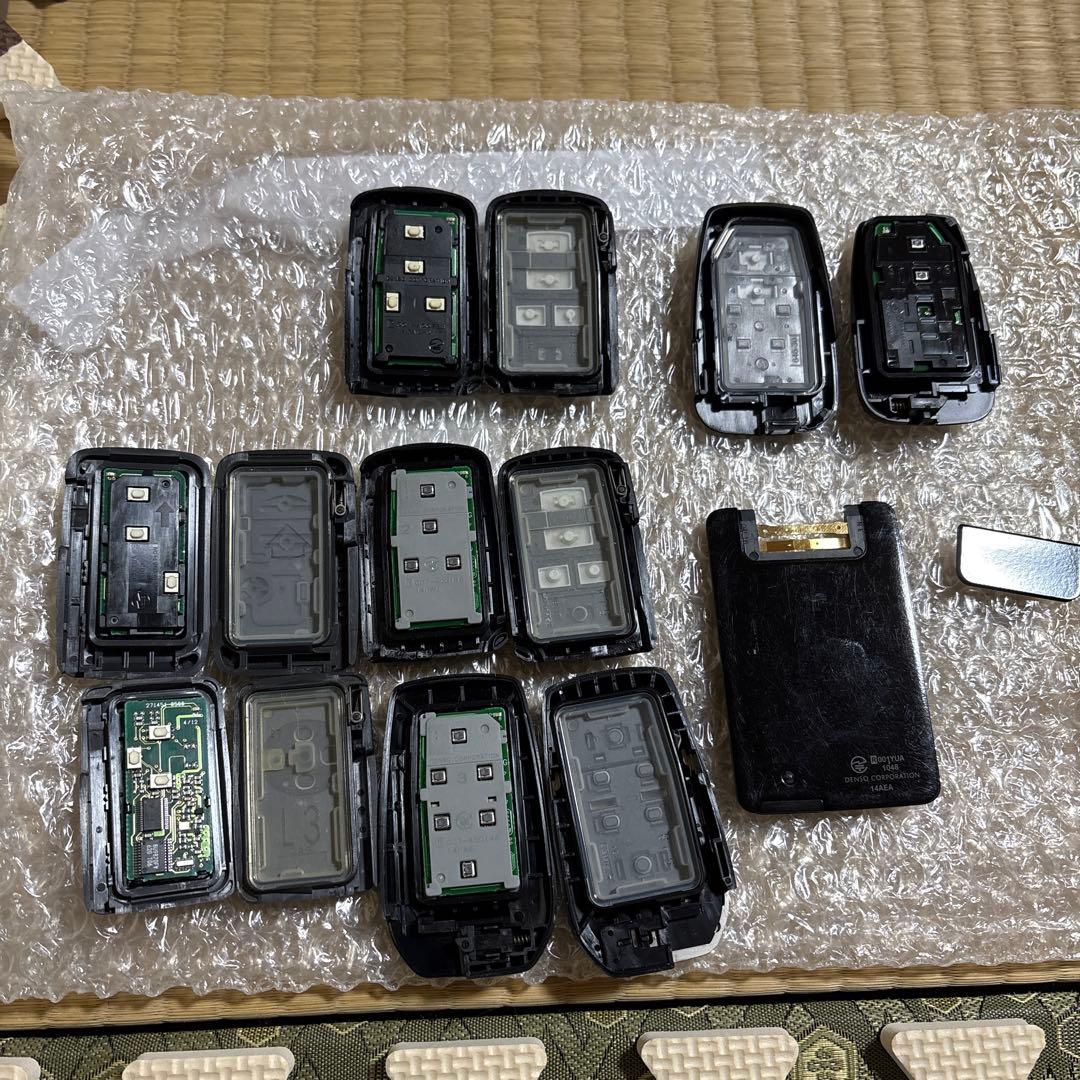 トヨタ　スマートキー　ジャンクセット　A