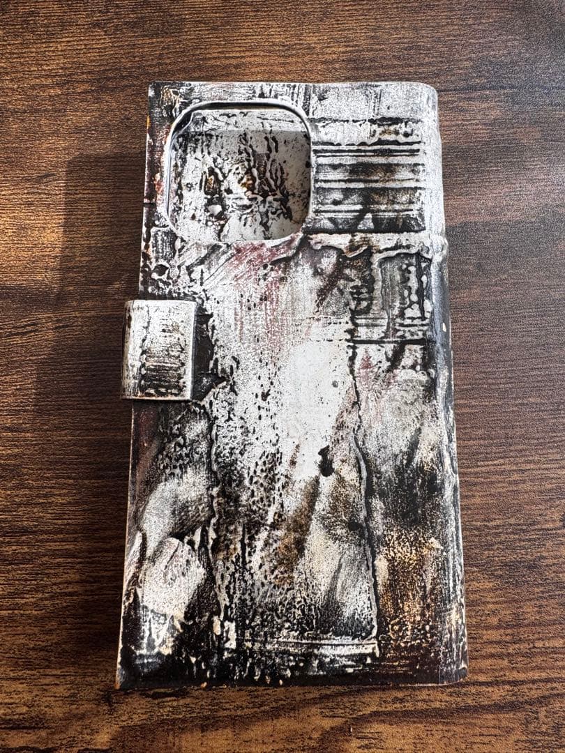 カガリユウスケ手帳型ケースiPhone15pro