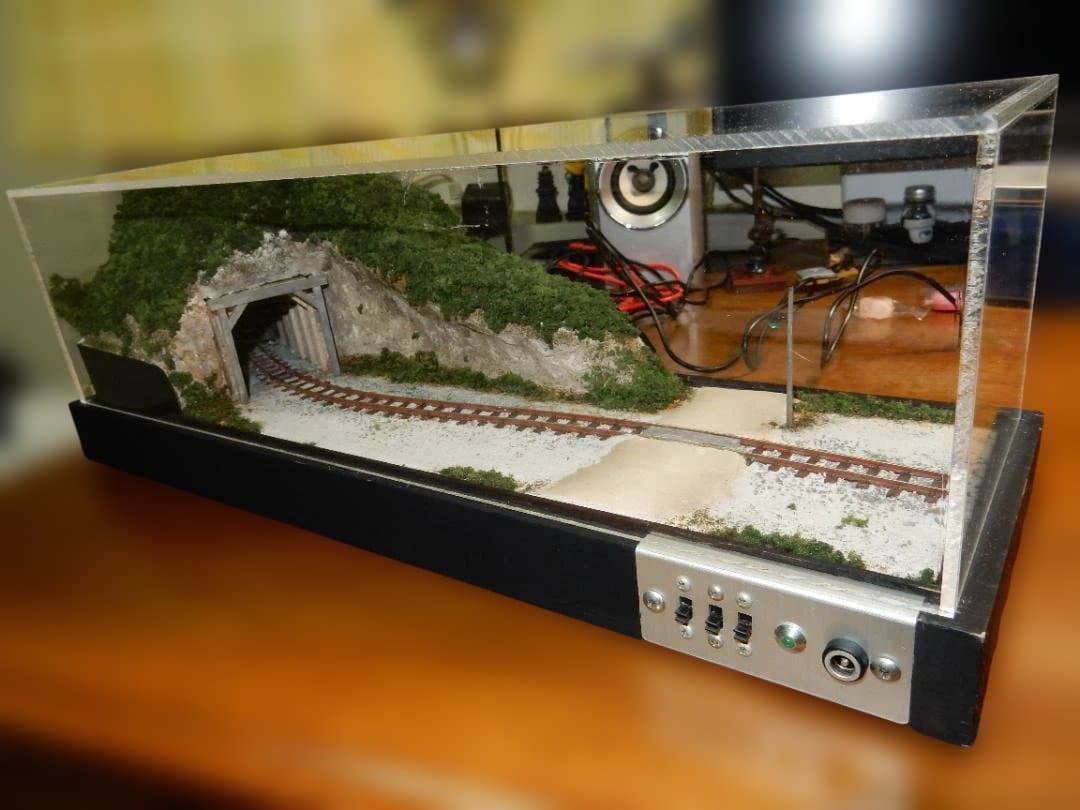 HOe(ナローゲージ) 鉄道模型 トンネル付きジオラマ