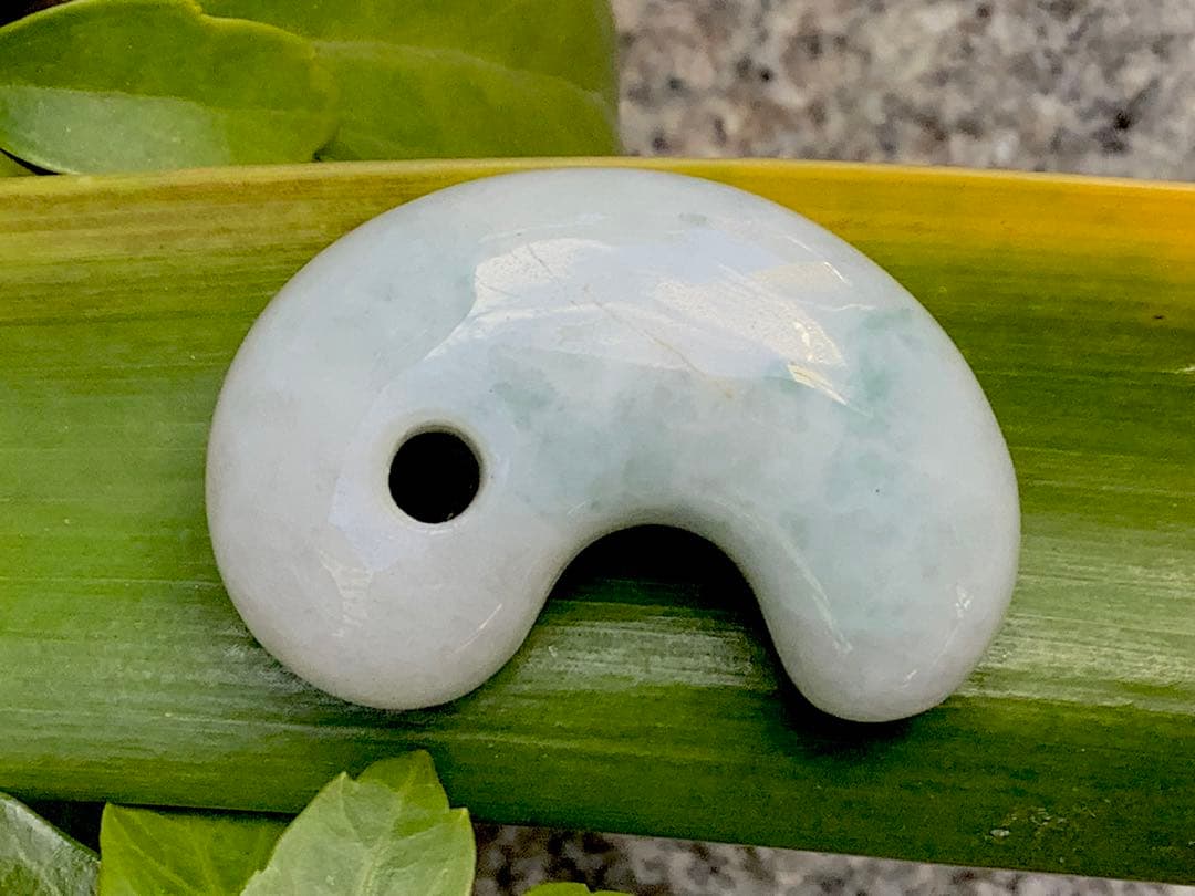 大サービス*糸魚川小滝産翡翠氷肌　アイスジェイド　お値段自信の極上品‼️鑑別書付