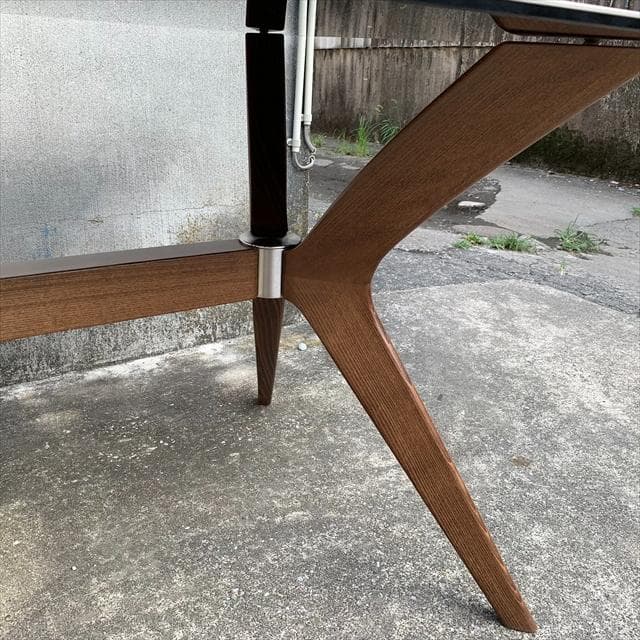 Calligaris TOKYOダイニングテーブル （運送会社での配送不可商品）