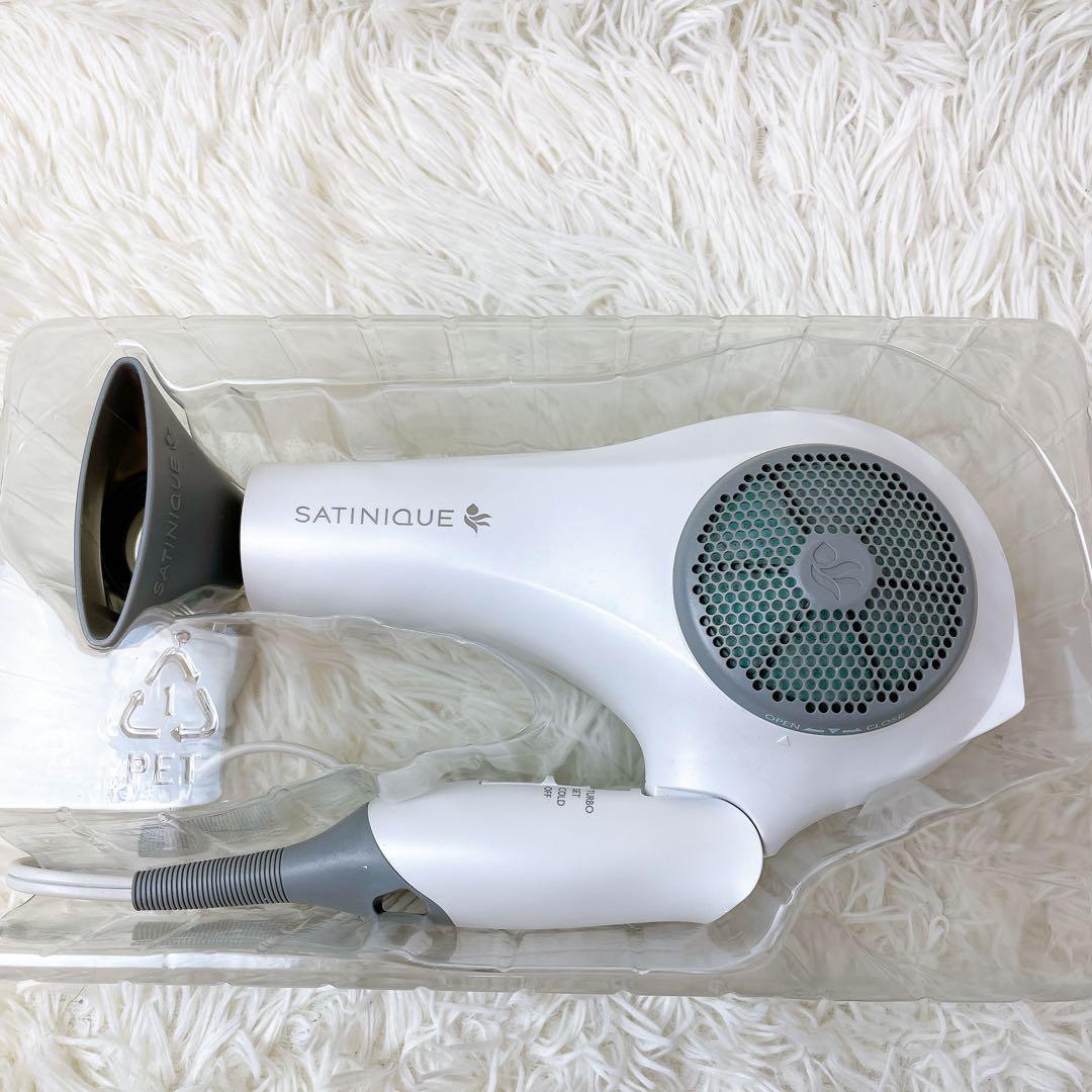 アムウェイ サテニーク バランスイオン ヘアドライヤー 100V