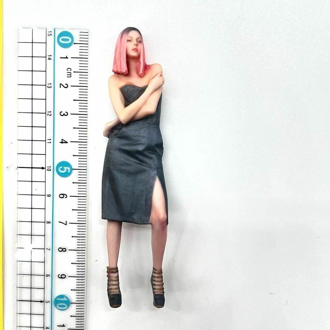 1/18 リオナ　フィギュア　完成品　　1/64より大