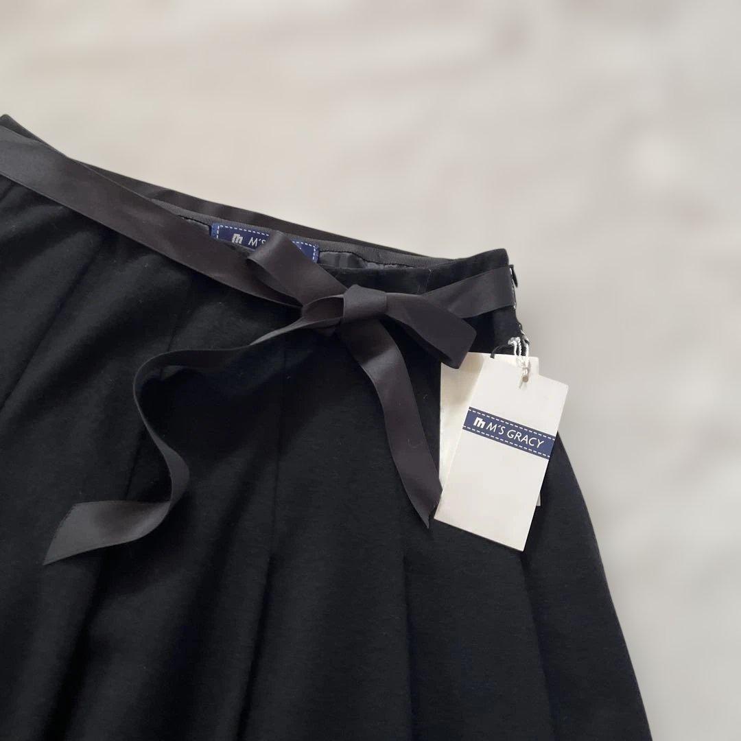 未使用タグ付き エムズグレイシー 黒スカート40 リボン付き 秋冬ウール