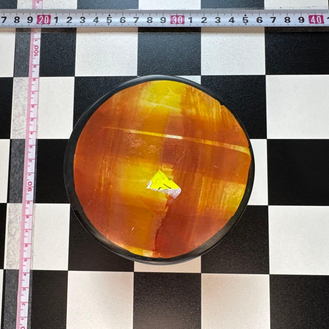 動物模様 陶器の円形皿