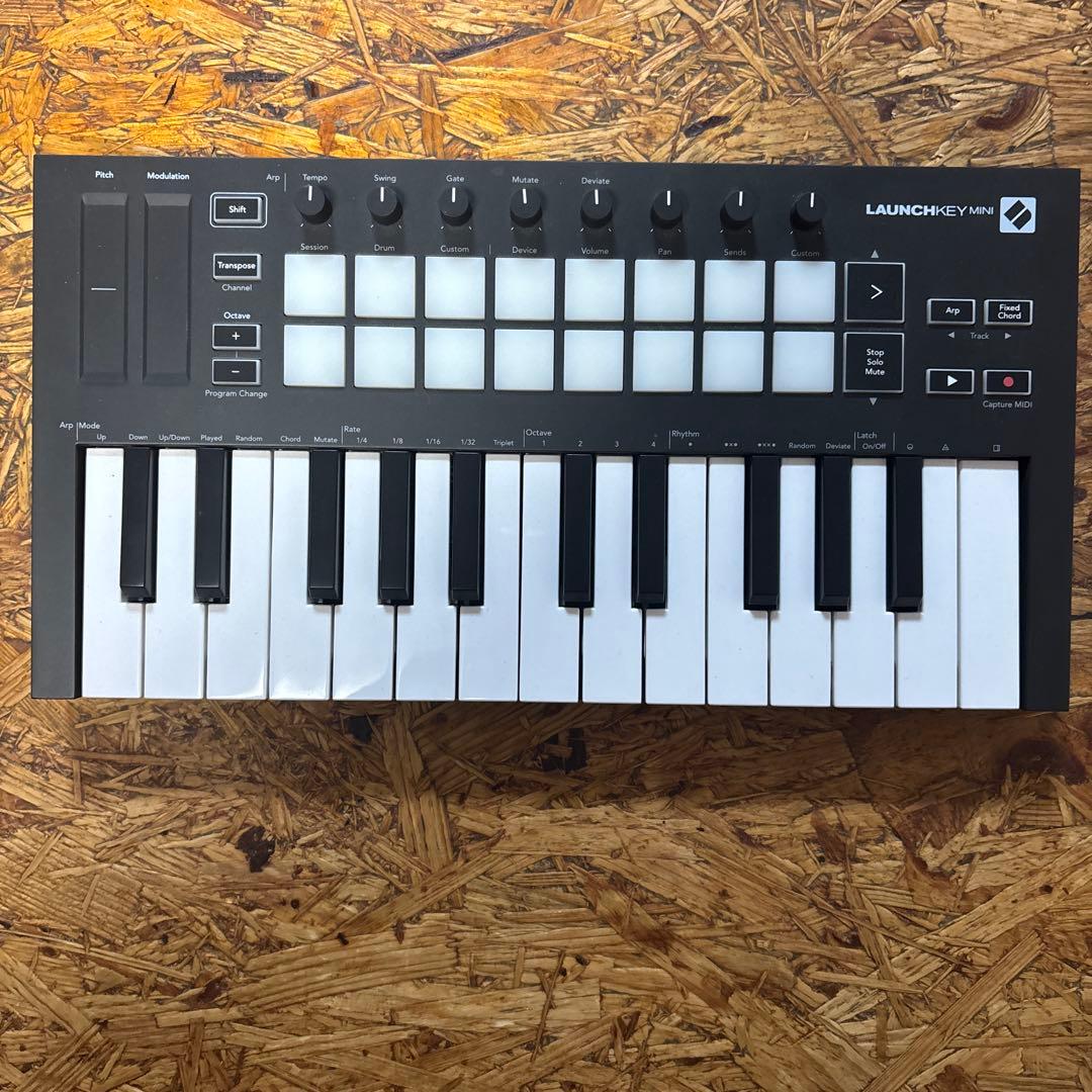 【美品】Novation Launchkey Mini MK3