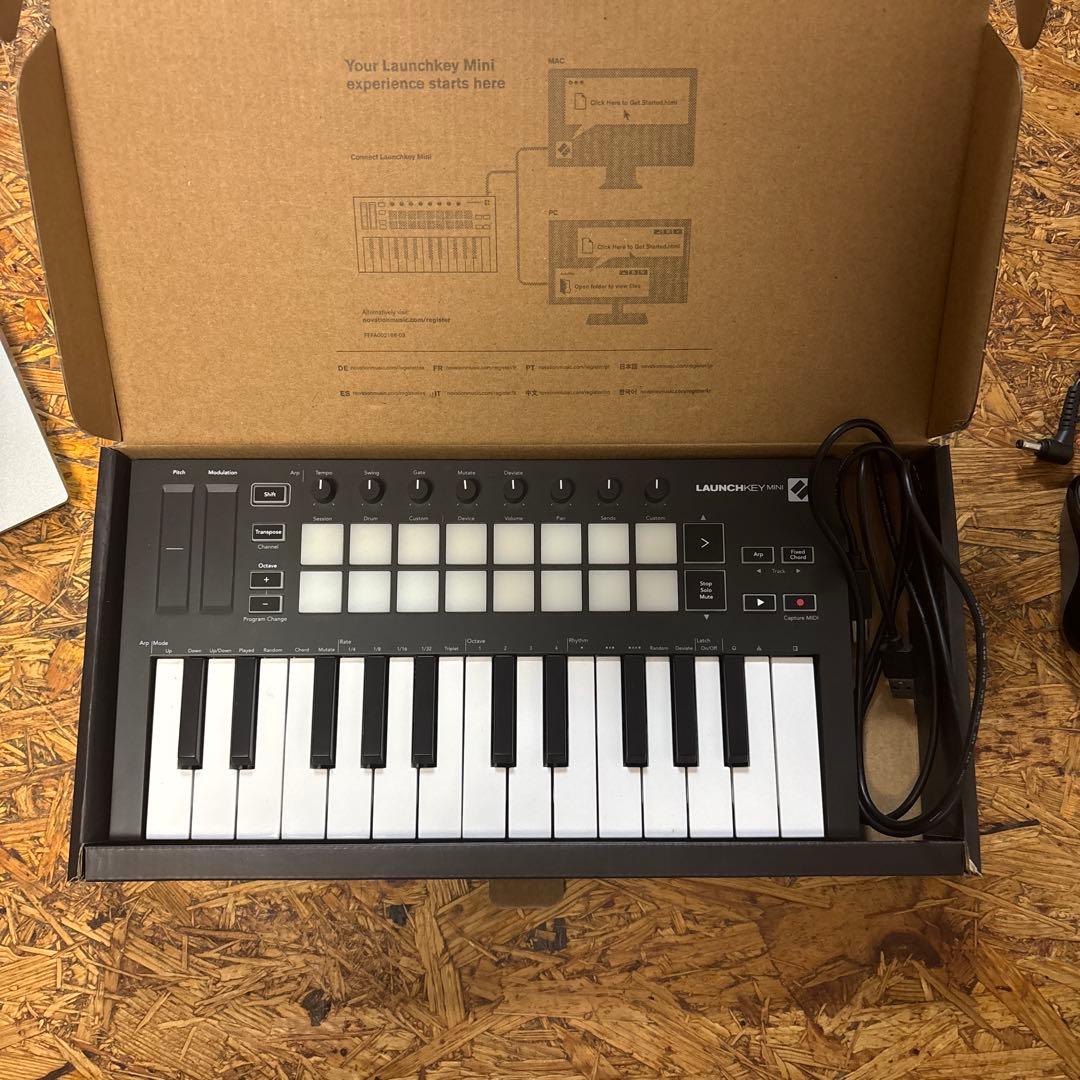 【美品】Novation Launchkey Mini MK3
