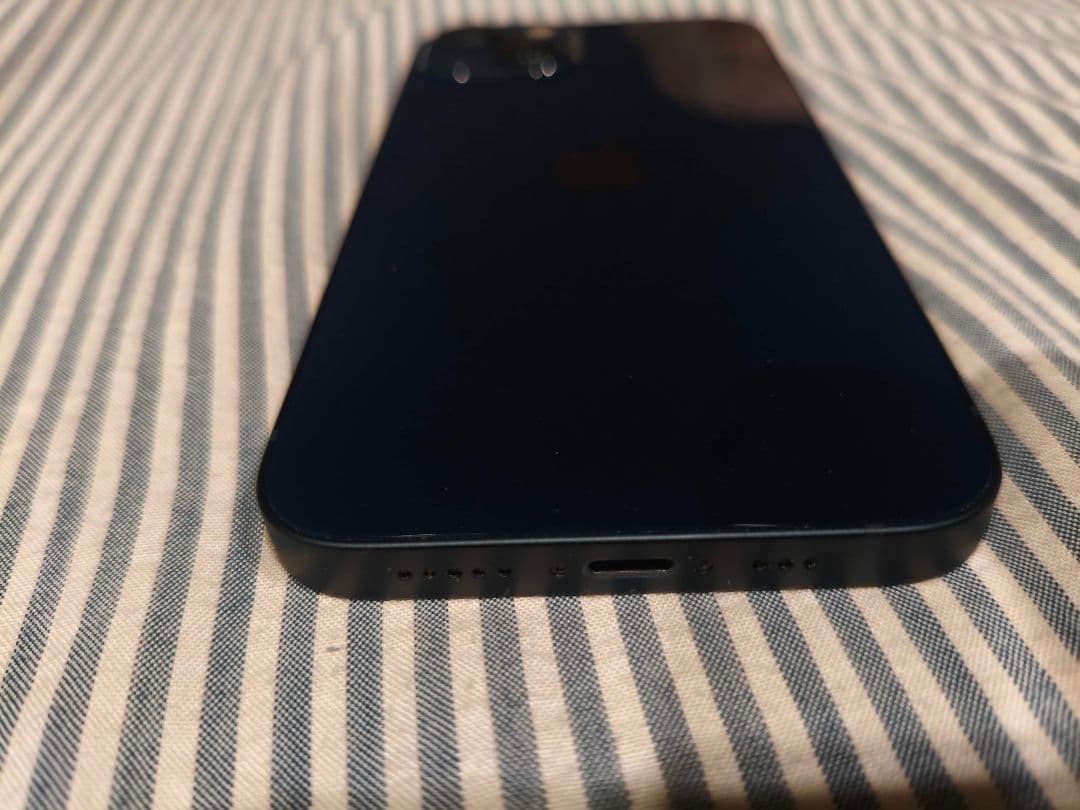 iPhone13 本体　ミッドナイト