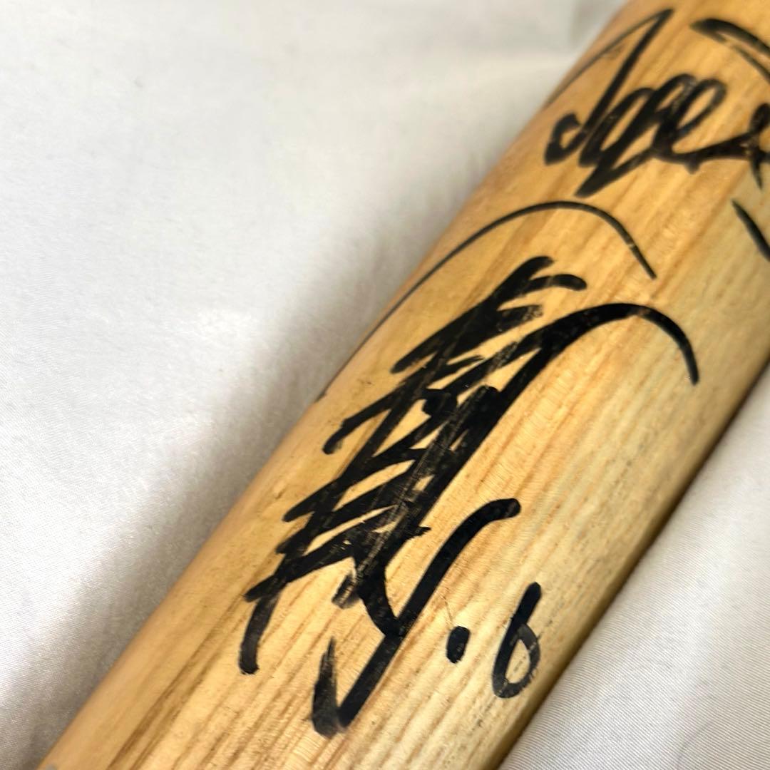 ★クリスマスセール★阪神タイガース　岡田彰布さん　サイン入り　木製バット