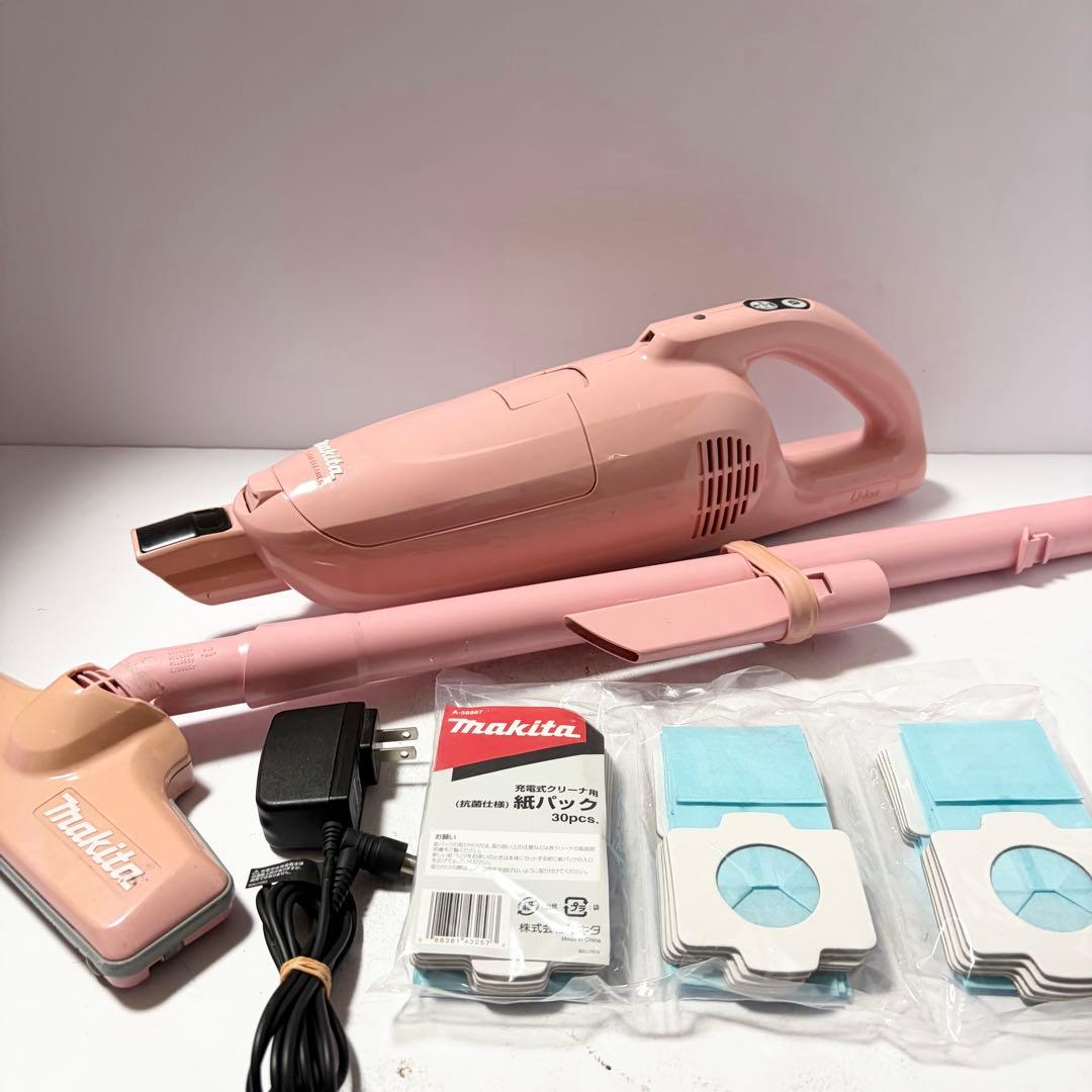 マキタ 充電式クリーナ CL115FD 未使用紙パック30個付き コードレス