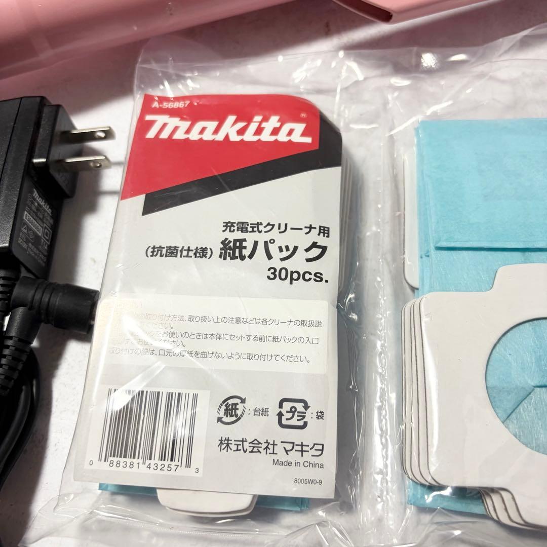 マキタ 充電式クリーナ CL115FD 未使用紙パック30個付き コードレス