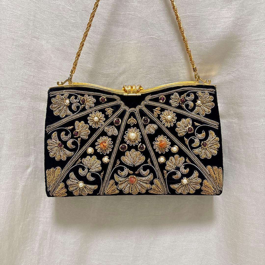 新品未使用 LUMYはしもと 皇室御用達 ビーズ パーティーバッグ 黒