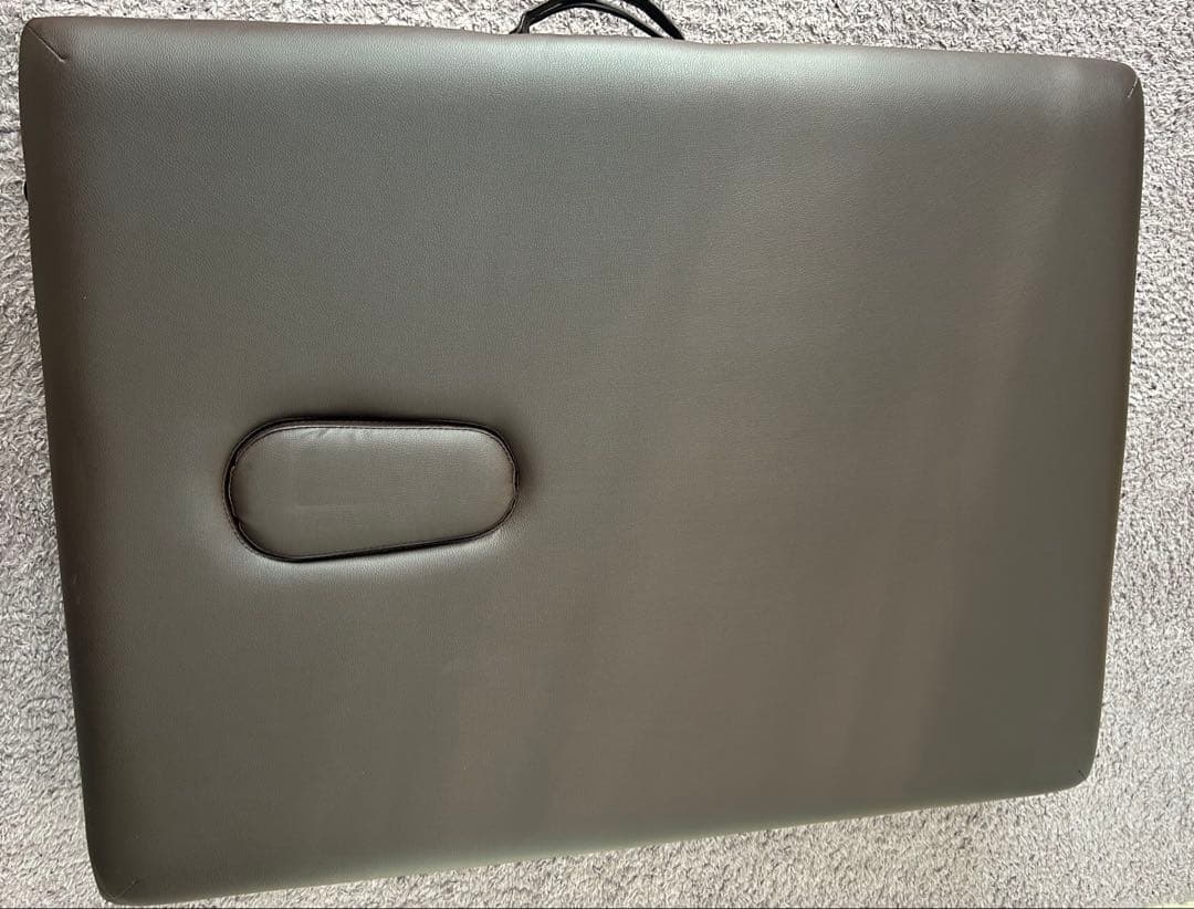 折りたたみ　マッサージベッド　world jb