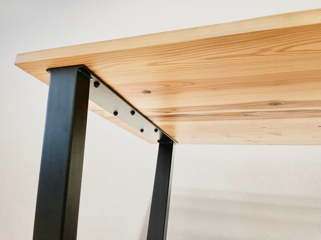 【KANADEMONO】 THE TABLE 無垢 杉×Black Steel