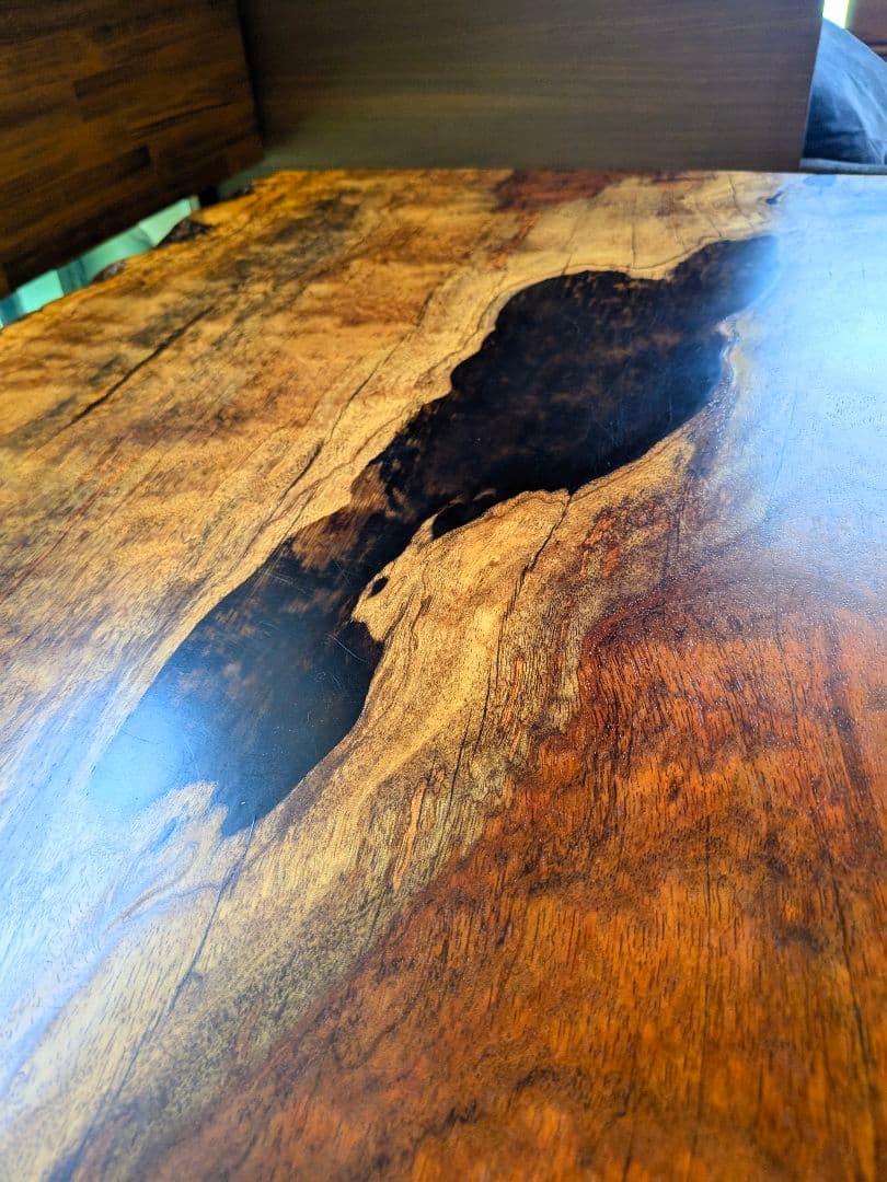 アトリエ木馬、一枚板ダイニングテーブル（150.5センチ）