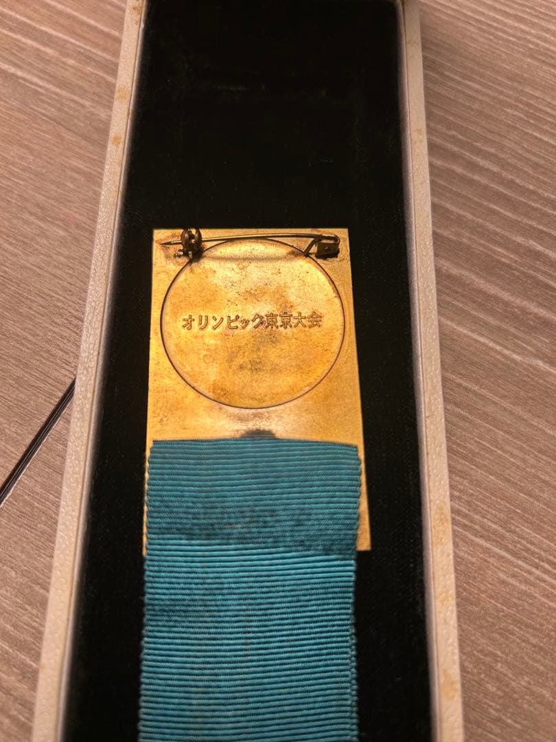東京オリンピック1964年オフィシャルバッジ　EXPO70