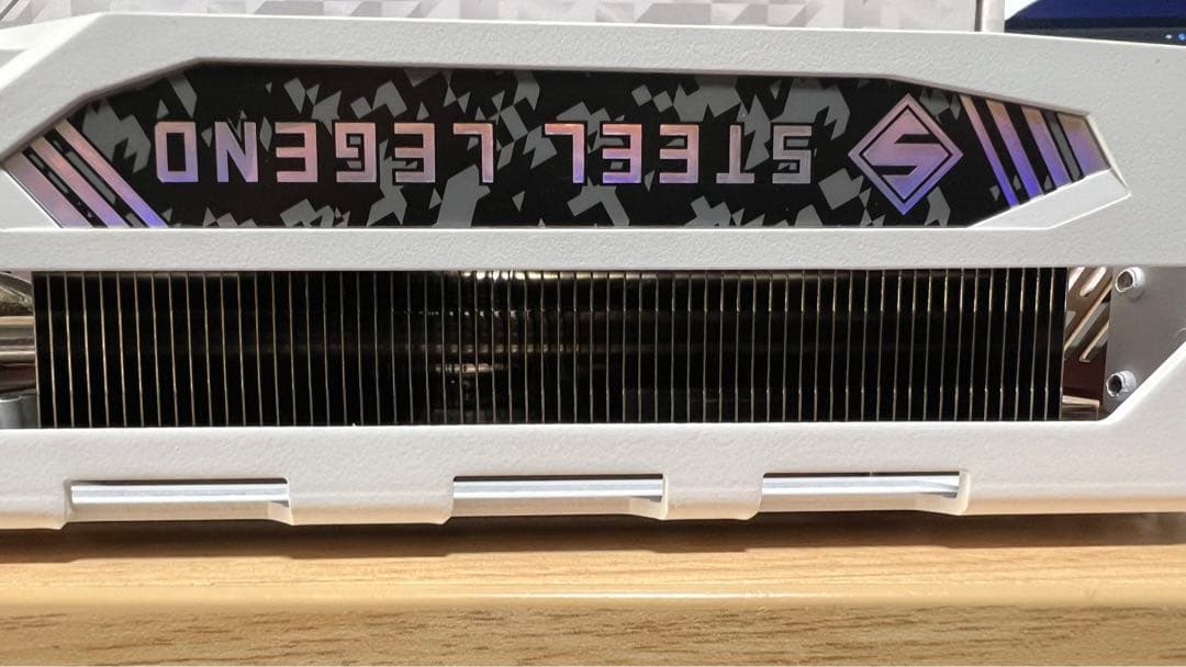 グラフィックボード・グラボ・ビデオカード RX7800 XT 16GB Steel Legend