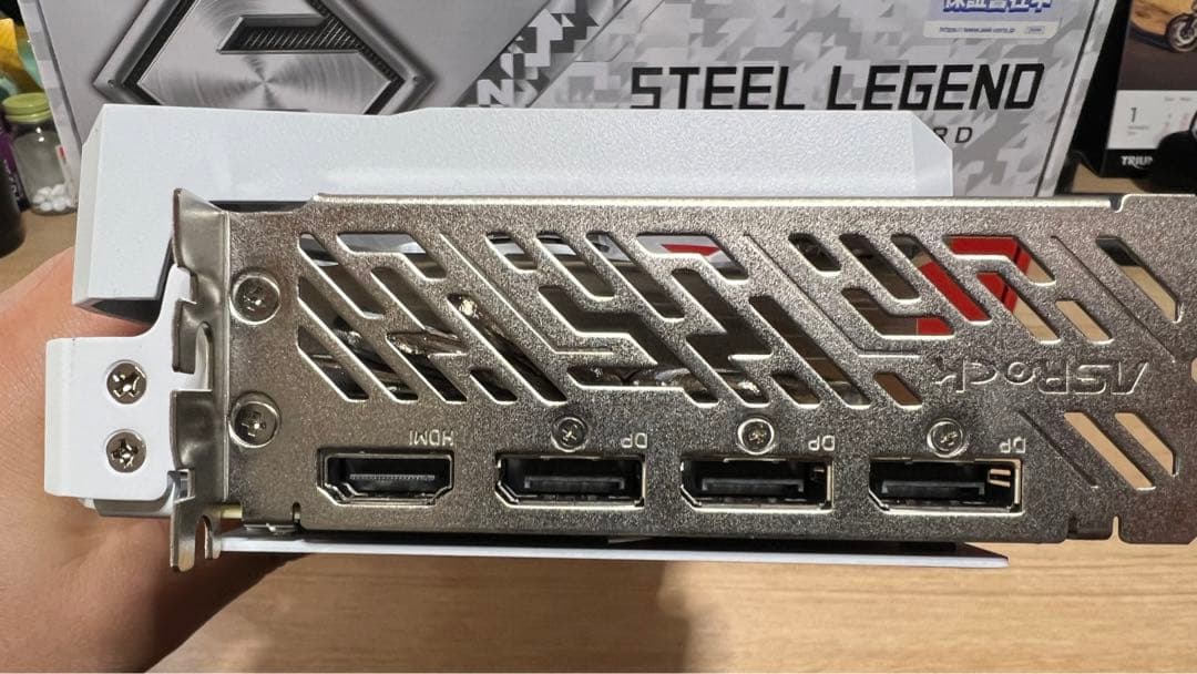グラフィックボード・グラボ・ビデオカード RX7800 XT 16GB Steel Legend