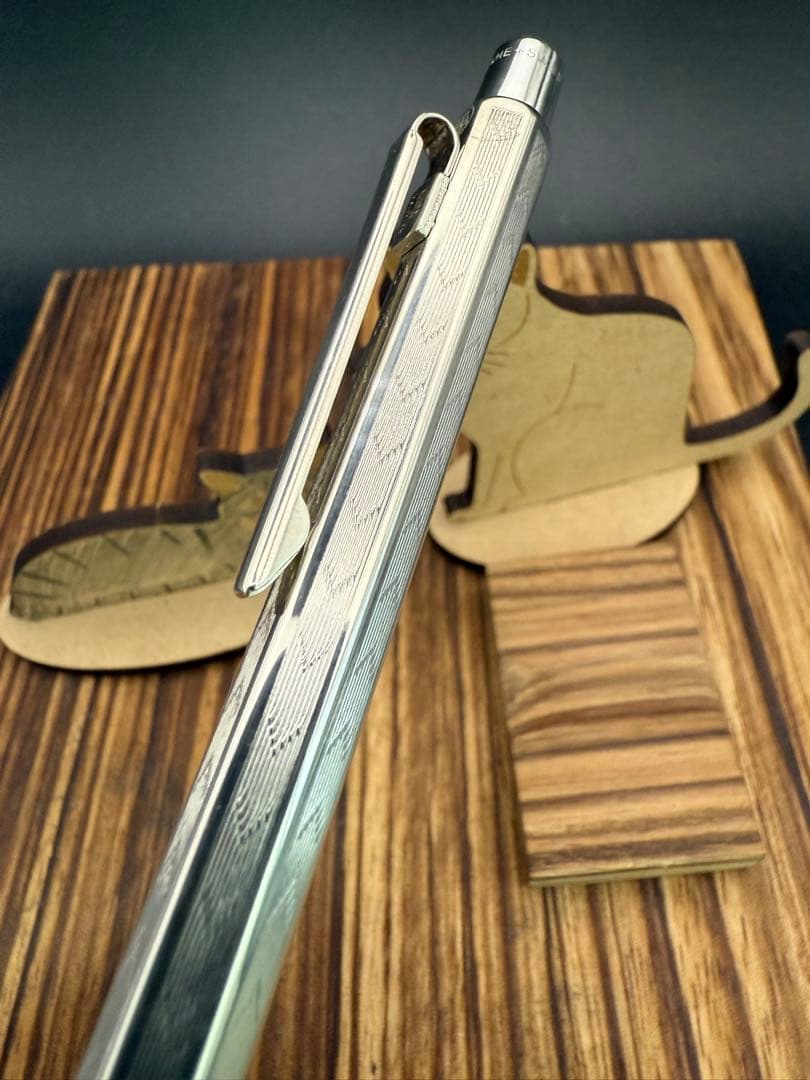 Caran d'Ache ボールペン エクリドール シェブロン