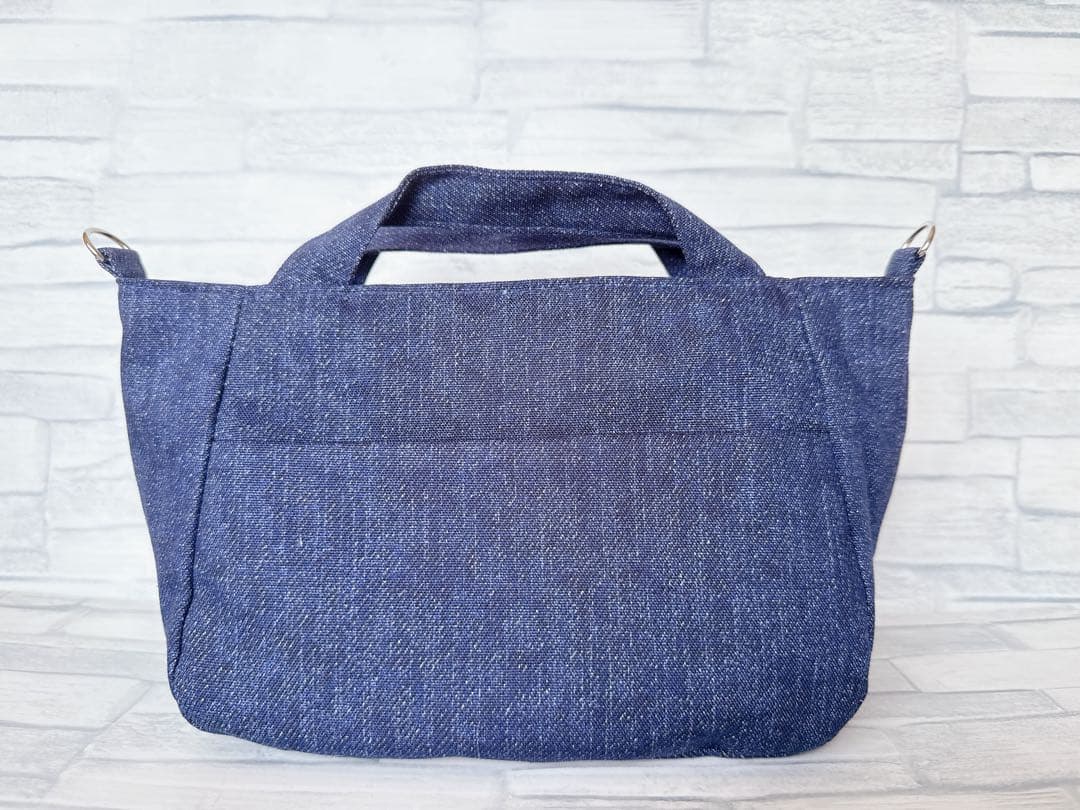 専用　ハンドメイド　刺繍　黒柴犬　お散歩　ミニトートバッグ