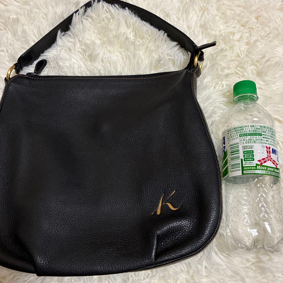 yukasanです。キタムラ ワンショルダーバッグ シボ革 レザー 黒