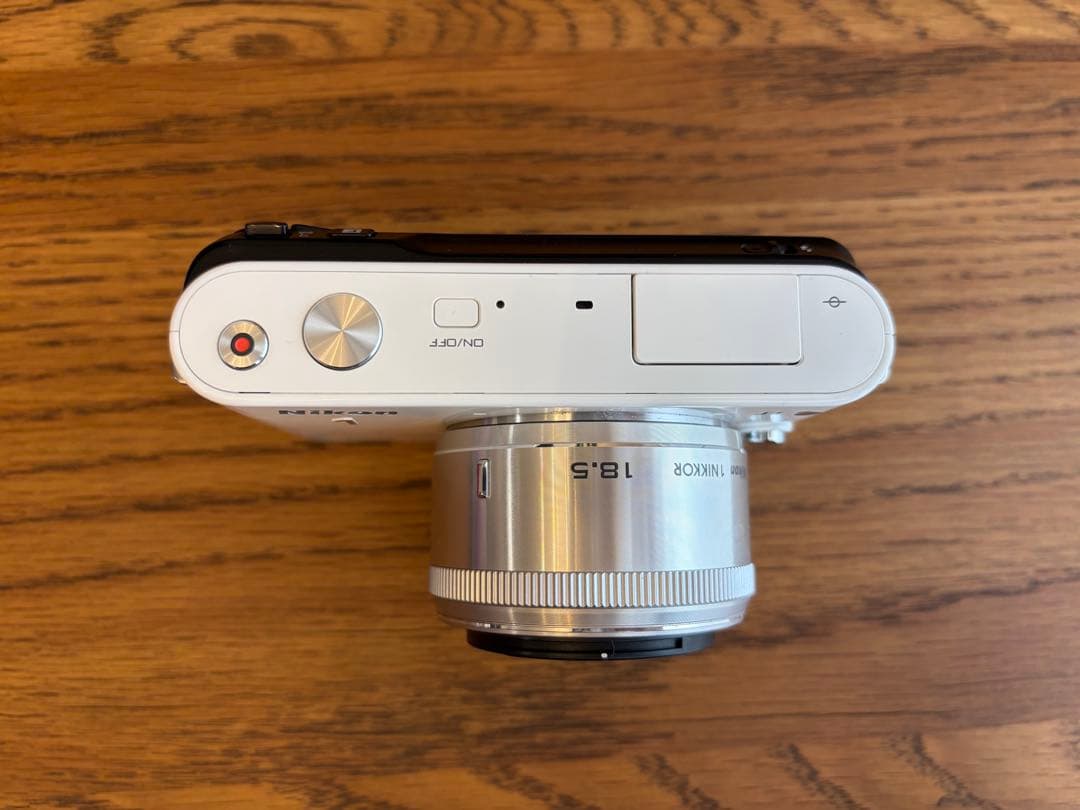 Nikon j1 （1nikkor 18.5単焦点レンズ付き）