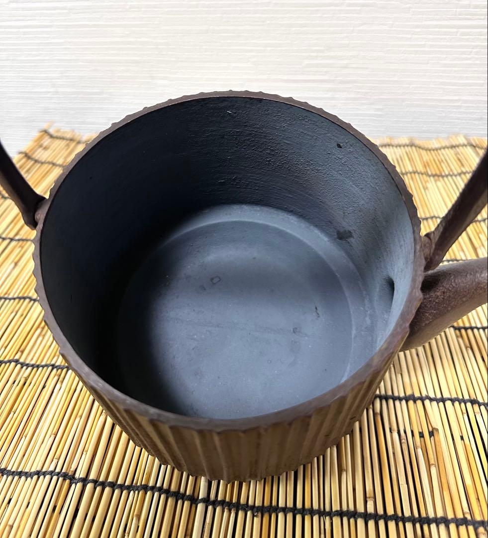 新品　岩手県奥州水沢幸工芸　現代の名工 佐藤勝久造　利休型蛇ノ目１３型　南部鉄瓶