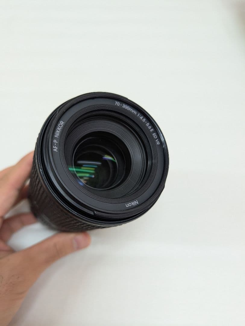 月　Nikon 70-300mm f/4.5-6.3 ズームレンズ