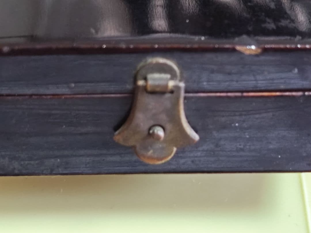 戦中時　紺綬褒章、リボン略綬　共箱付