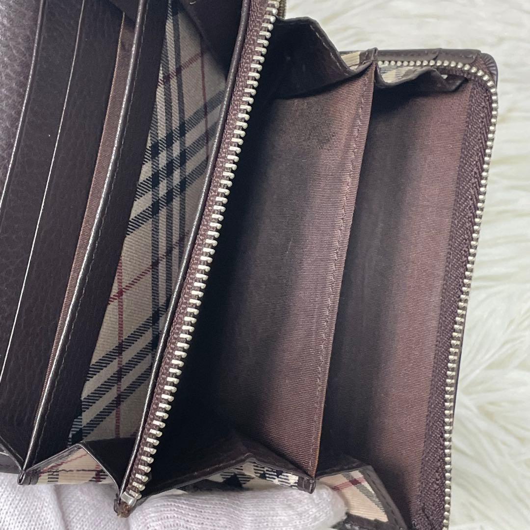 美品 BURBERRY 二つ折り財布 こげ茶 ブラウン ノバチェック 箱付き