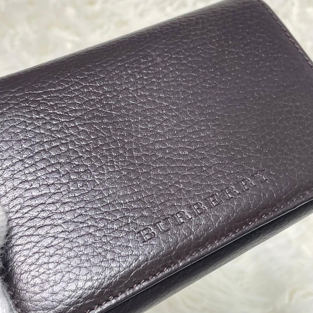 美品 BURBERRY 二つ折り財布 こげ茶 ブラウン ノバチェック 箱付き