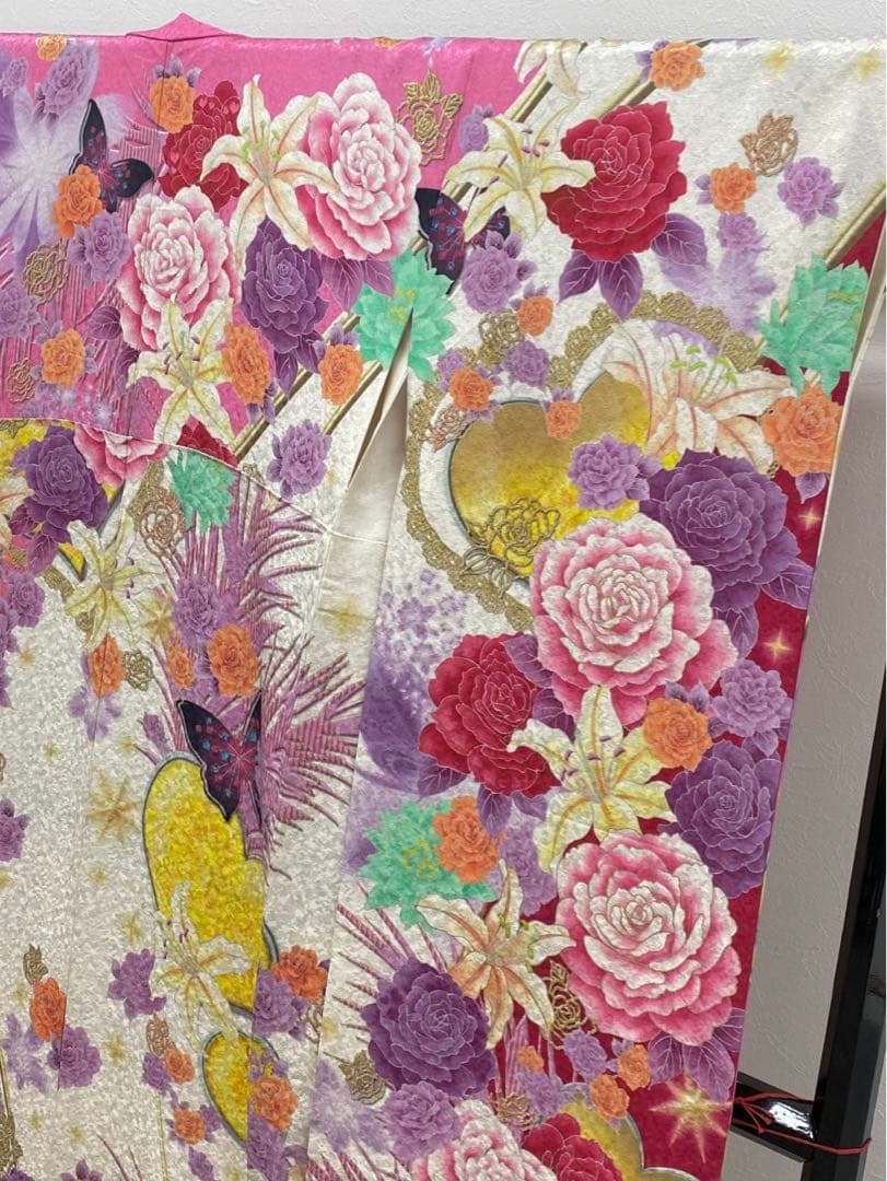 振袖 豪華 銀通し 刺繍 金彩 紋意匠 薔薇 百合 身丈161cm 撥水加工済