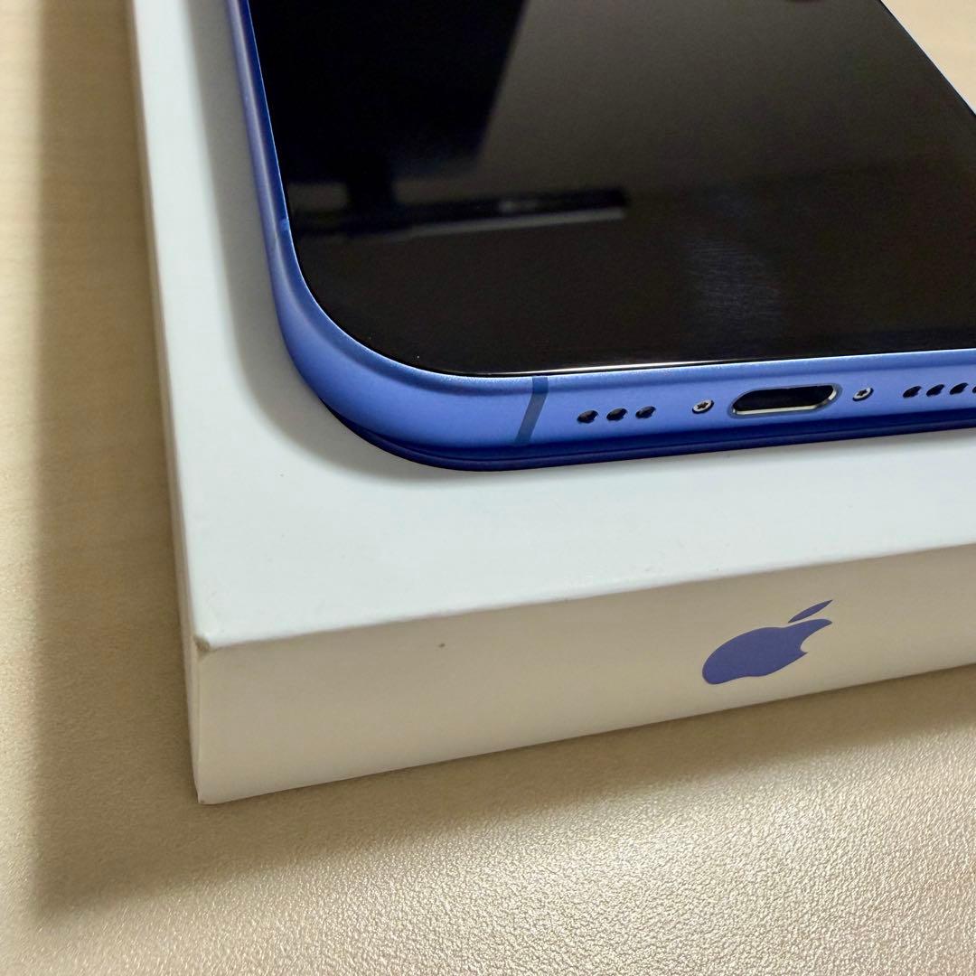 極美品iPhone16 128gb ウルトラマリン　SIMフリー フィルム付き