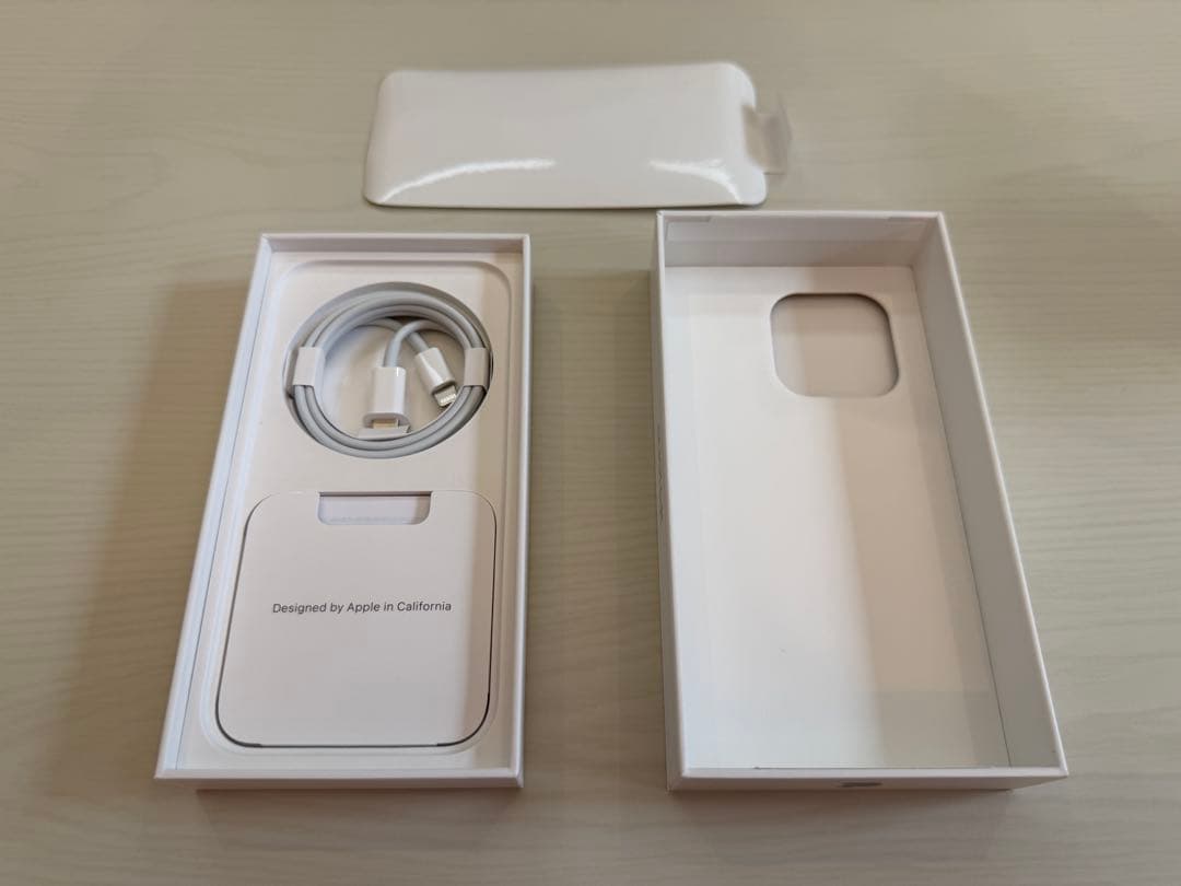 iPhone 14 Pro シルバー SIMロックフリー　256GB