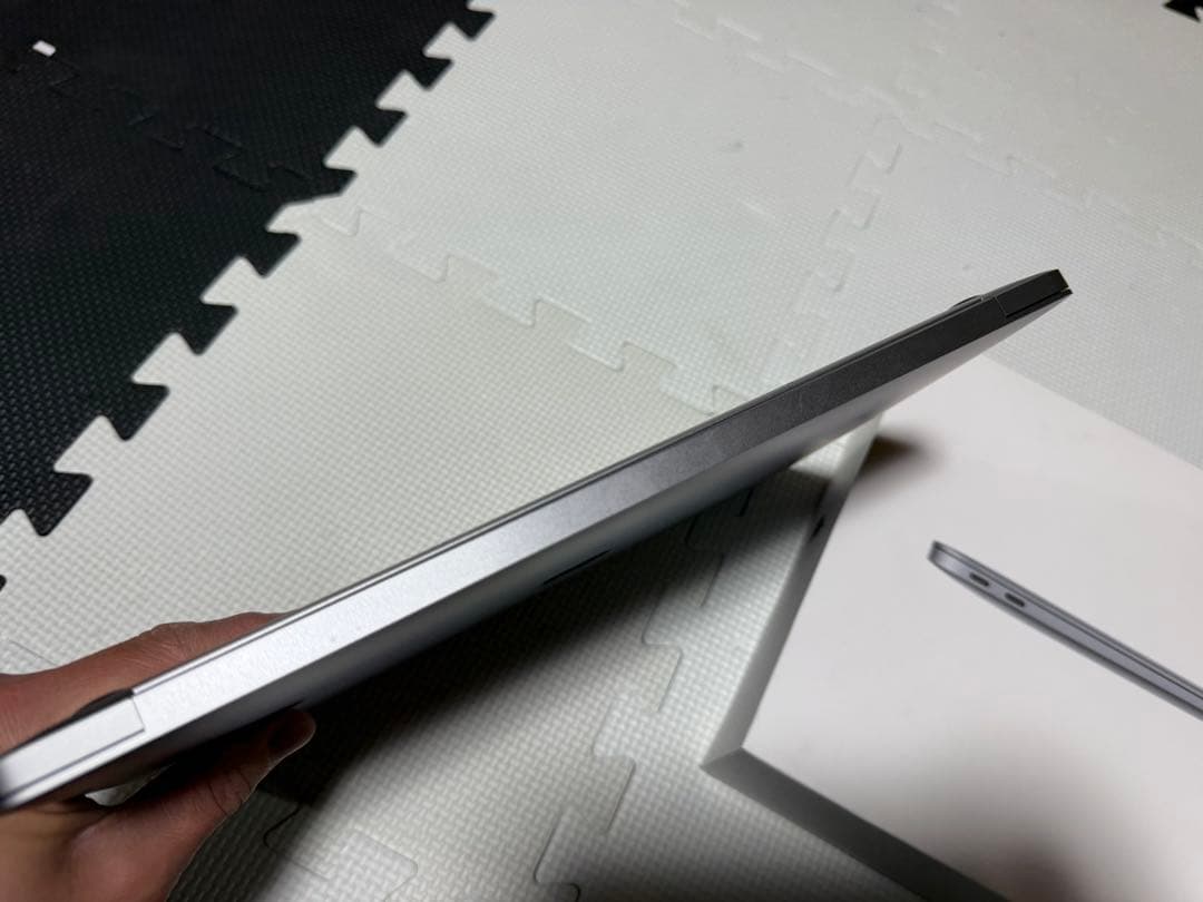 MacBook Air 13インチ2020 Intel i3 8GB 256GB